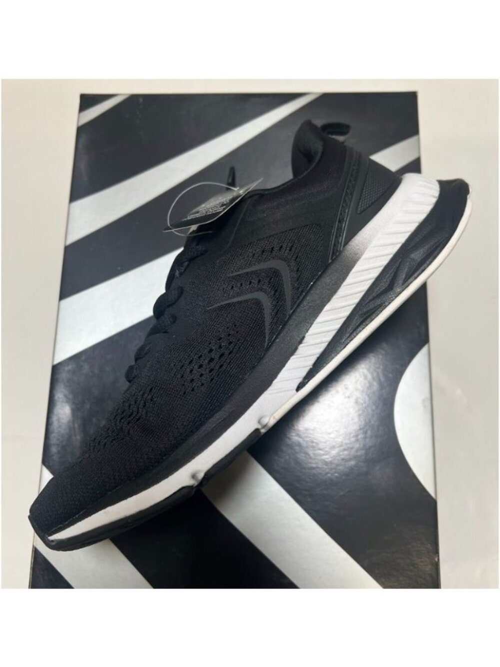 Avia Run Swift Womens Lightweight Mesh Running Shoes Black/White Size 6 NEW - Picture 6 of 12